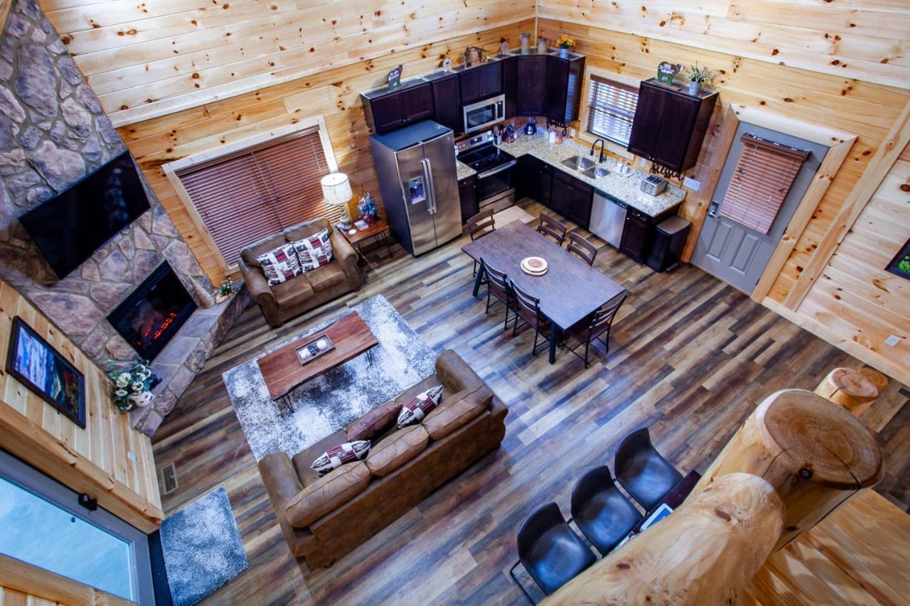 Swimming Bears Lodge 1 With Indoor Pool And Hot Tub Pigeon Forge Exterior photo